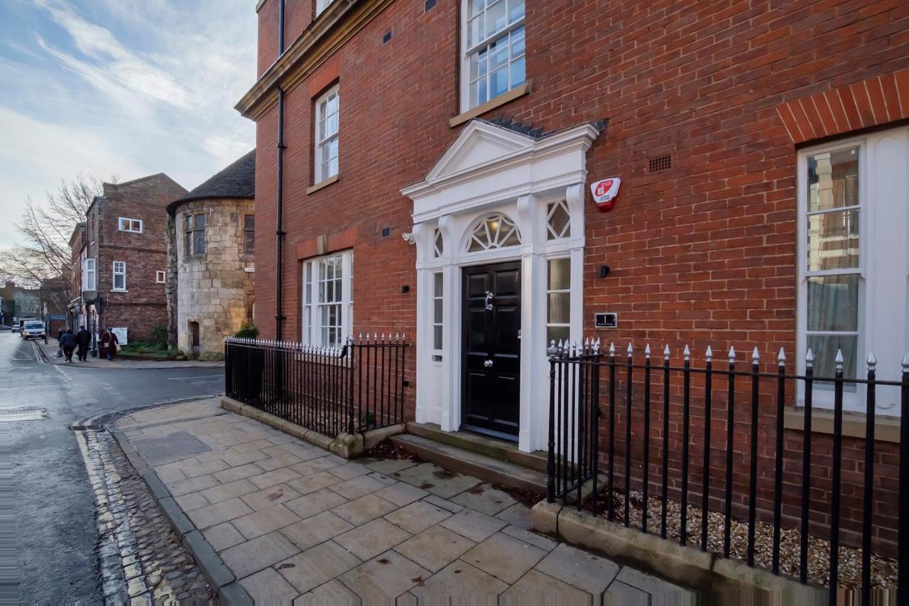 The Presidential Suite, With Free Parking! York Exterior photo