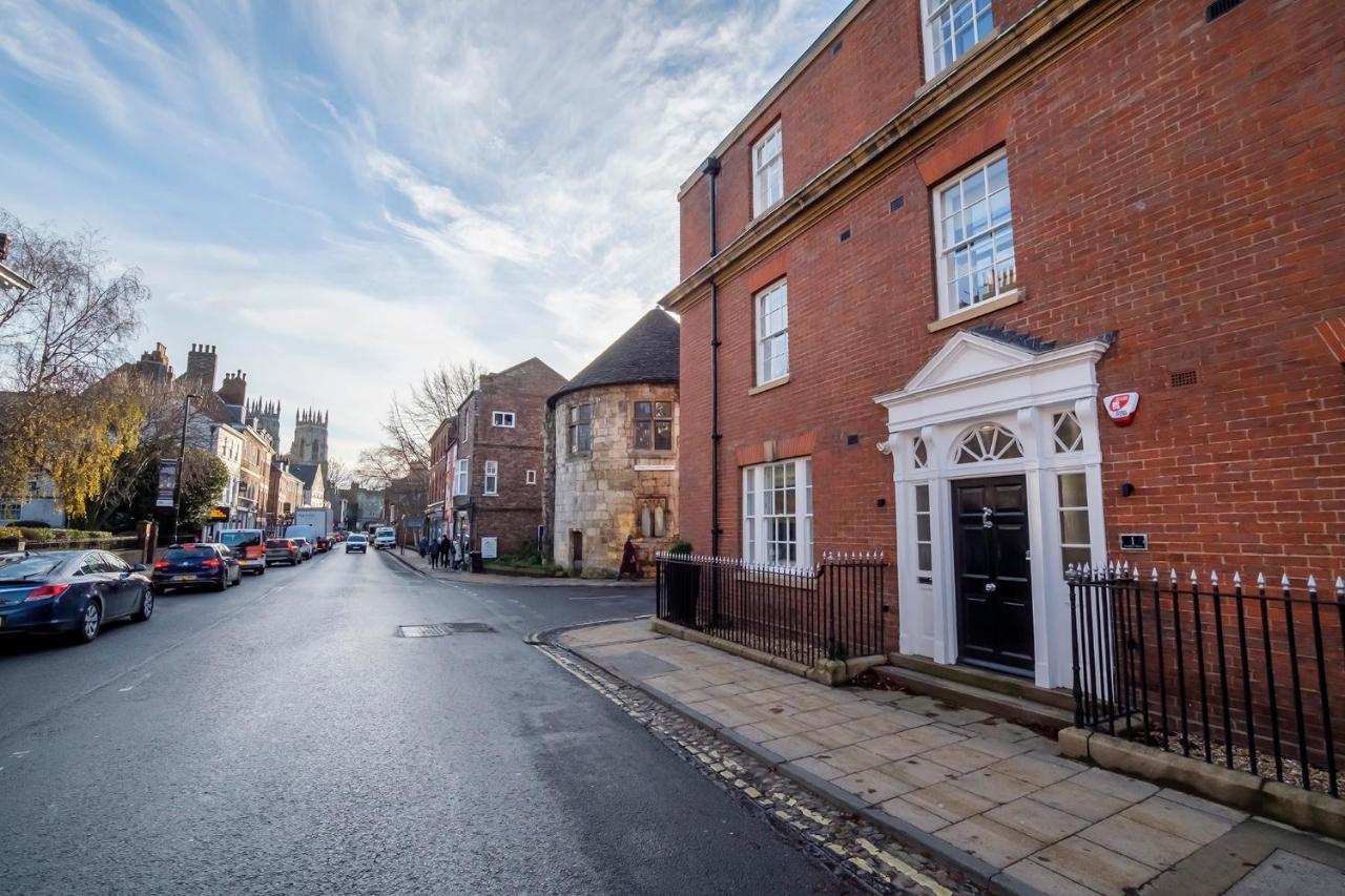 The Presidential Suite, With Free Parking! York Exterior photo